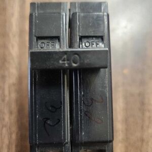 COMMANDER Circuit Breaker 40 Amp